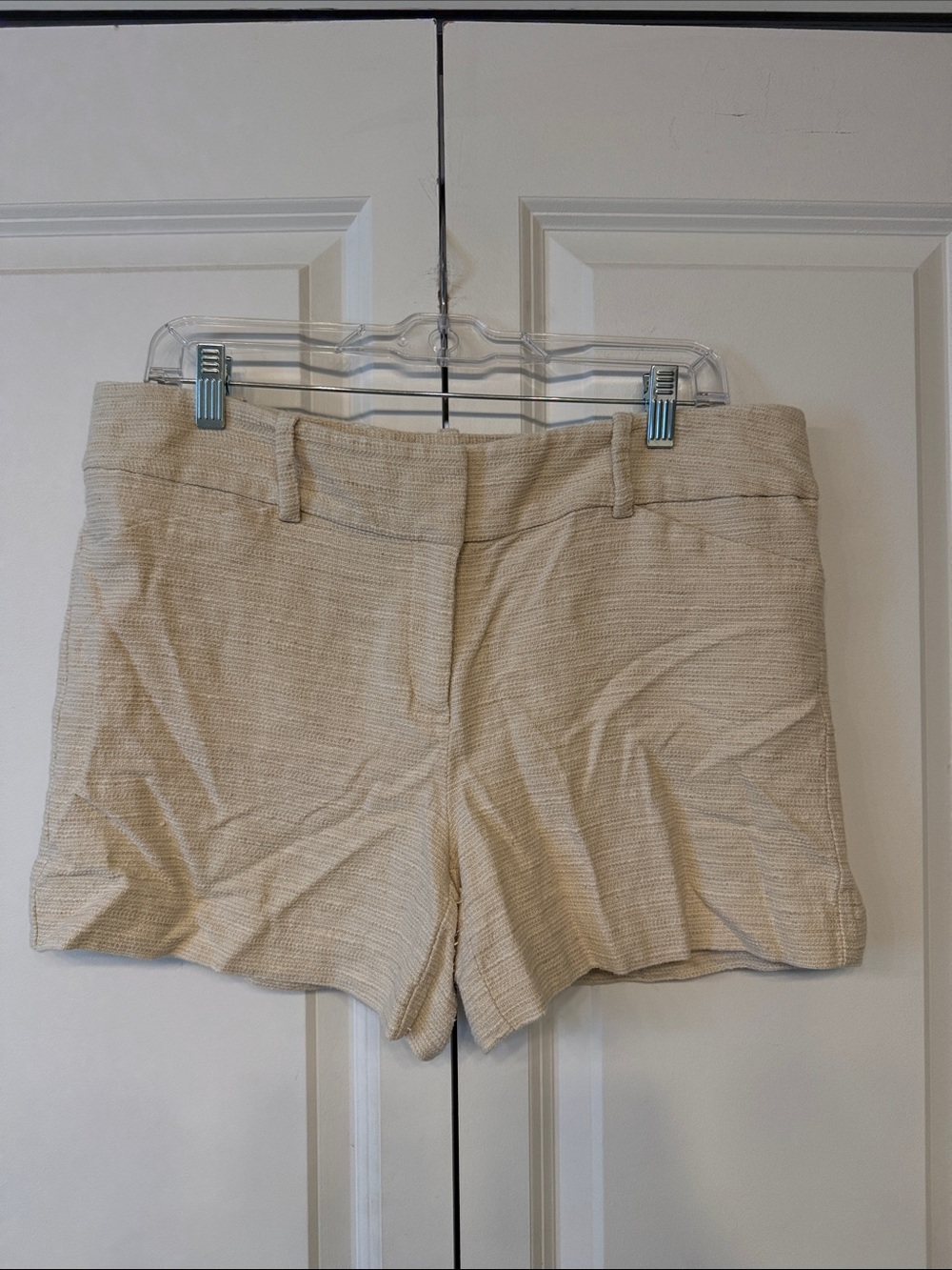 Ann Taylor Cream Textured Tailored Shorts